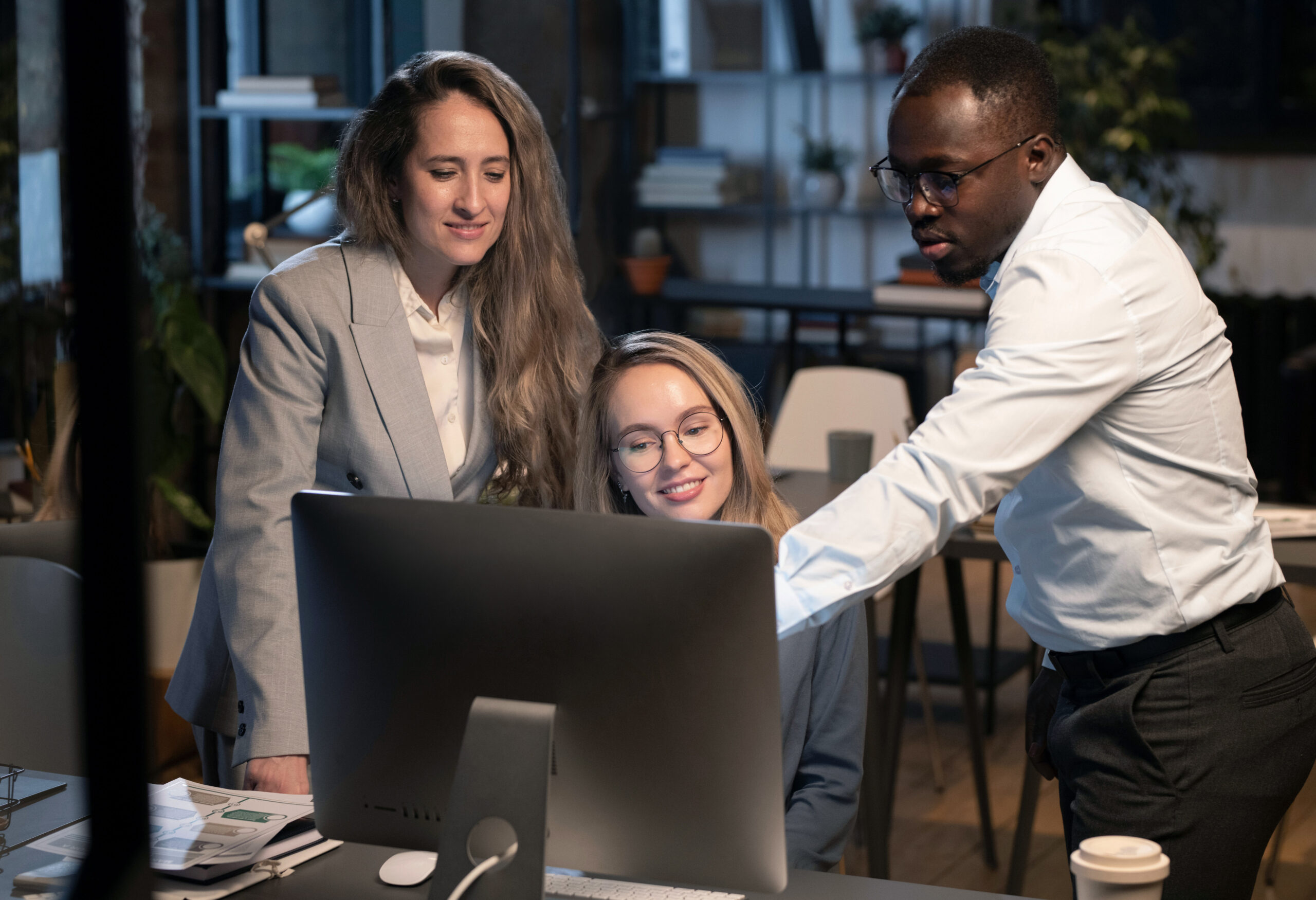 Desktops ou notebooks para empresas: qual é melhor?